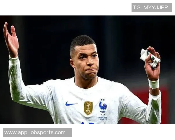 荷兰队官方宣布补招斯特拉斯堡22岁前锋埃梅加加入国家队