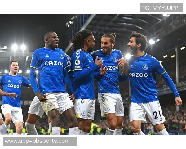 西汉姆联本赛季英超表现低迷仅领先25分钟却成功摆脱垫底困境