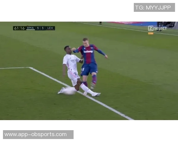 维尼修斯制造点球引发争议第一个存疑第二个被指假摔